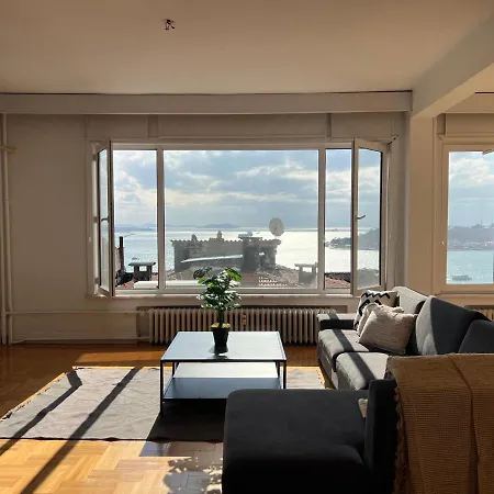 Apartament Renovated 5br With Sea View